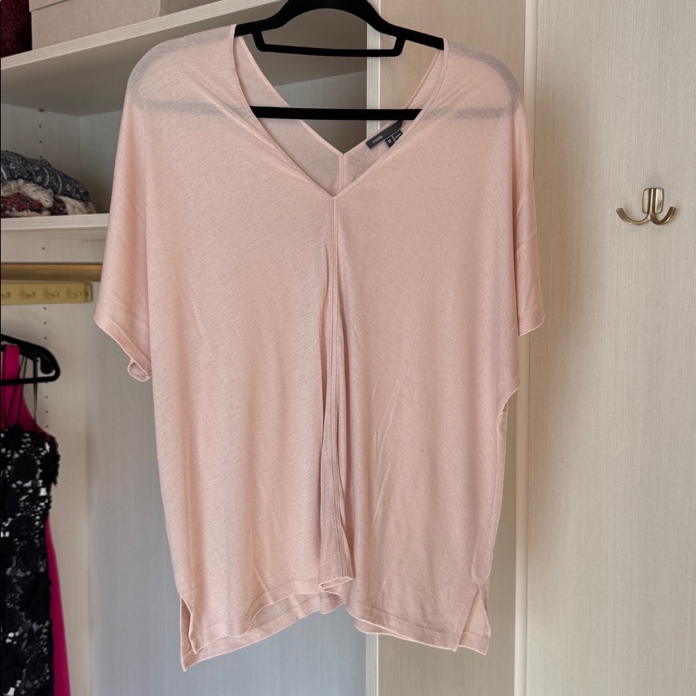 VINCE soft top in light pink size M medium, adorable flowy, oversized